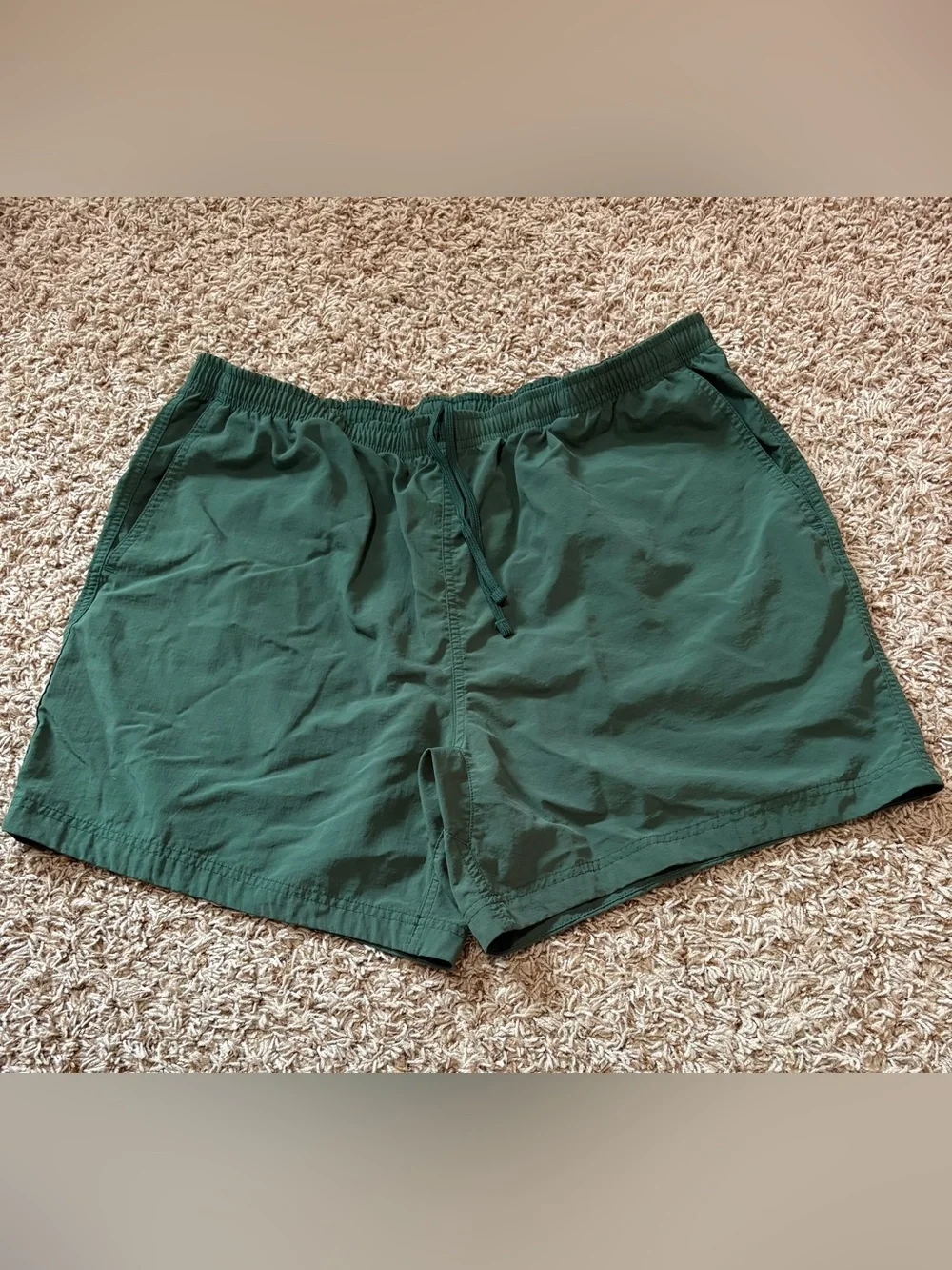 Duluth Trading Co Men's Nylon Shorts 6” inseam size XL set of 2